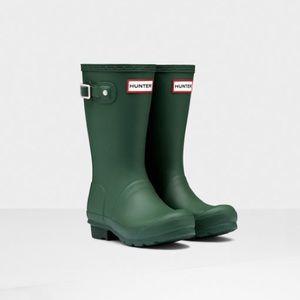 Hunter Rain boots big kids size 3. Green.